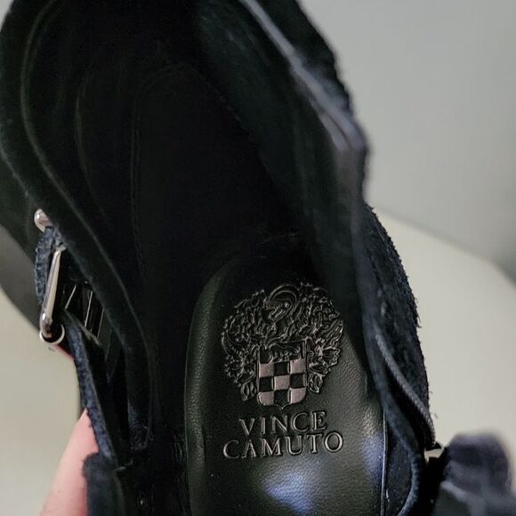Vince Camuto bootie suadeboots with laser cut detail women\'s size 8.5 black